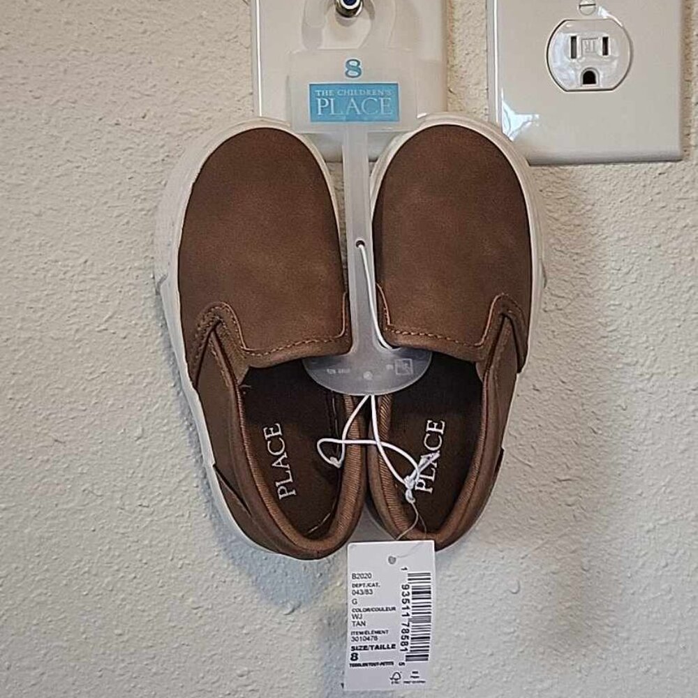 🆕Tan toddler faux leather slip on